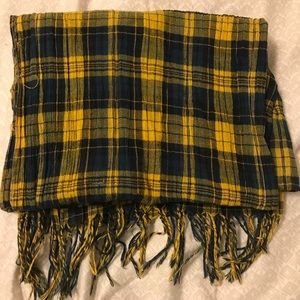 Plaid Scarf with Fringe